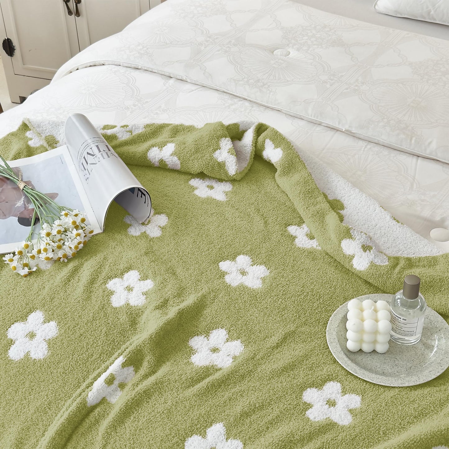 New Arrival Knitted Beautiful Flower Soft Baby Blanket