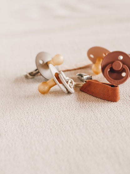 Pacifier + Holder-1