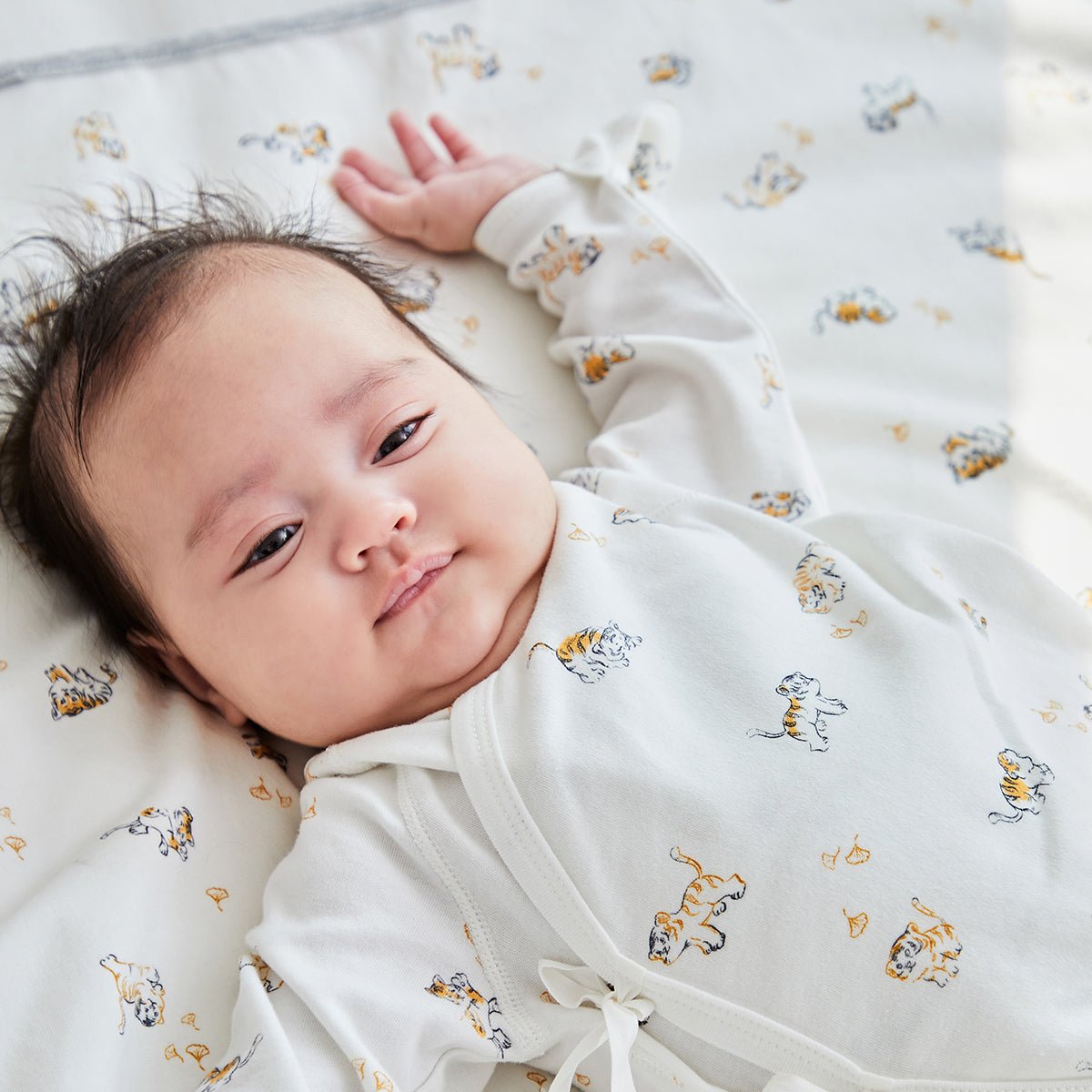 Lively Tiger Waterproof Baby White Changing Mat-1