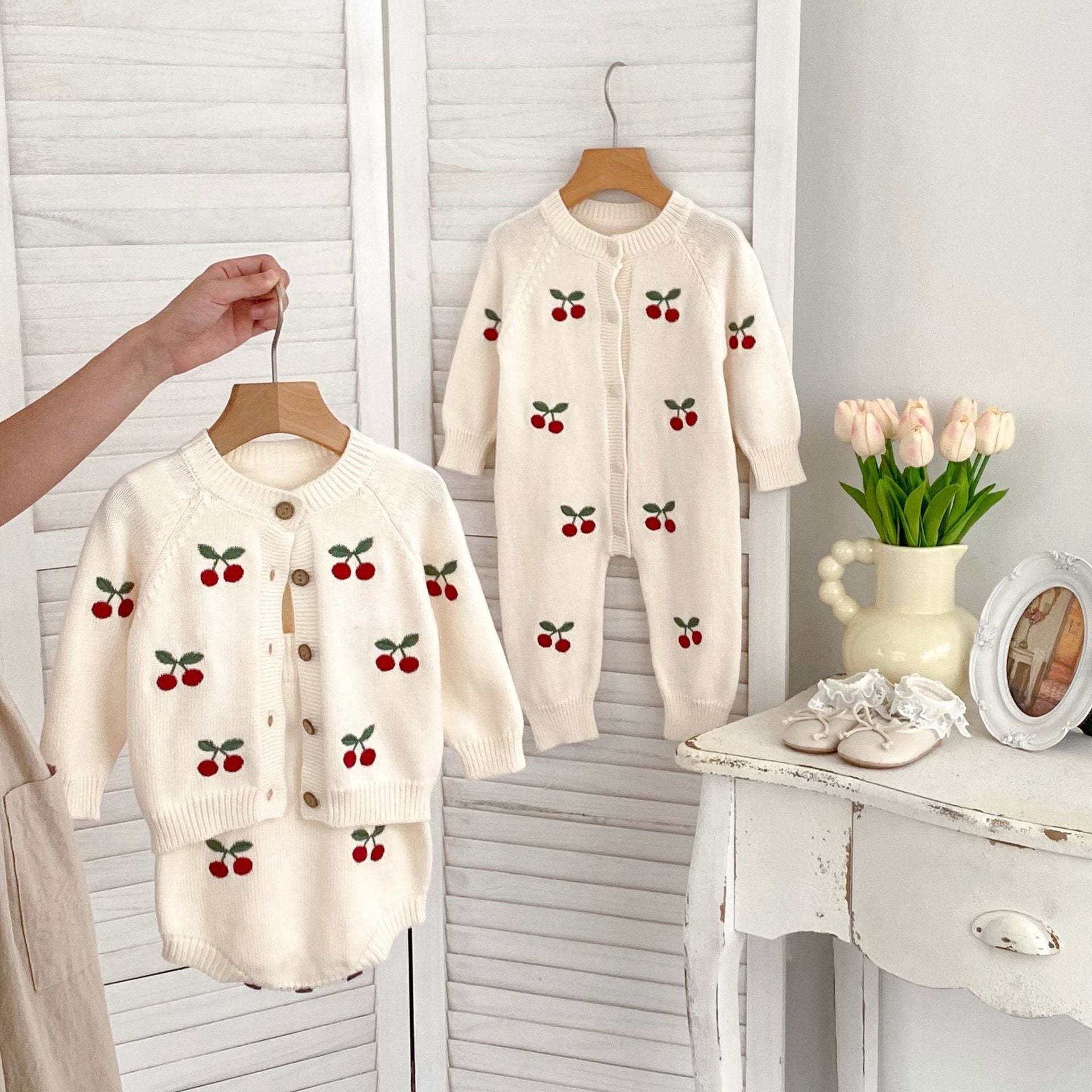 Arrival Autumn Baby Unisex Long Sleeves Cherry Jacquard Pattern Strap bodysuit and Crew Neck Cardigan – Matching Set-0